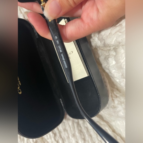 Coach squared Sunglasses - Picture 3 of 4